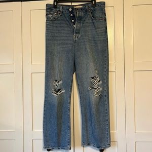 Levi’s Ribcage Straight Ankle